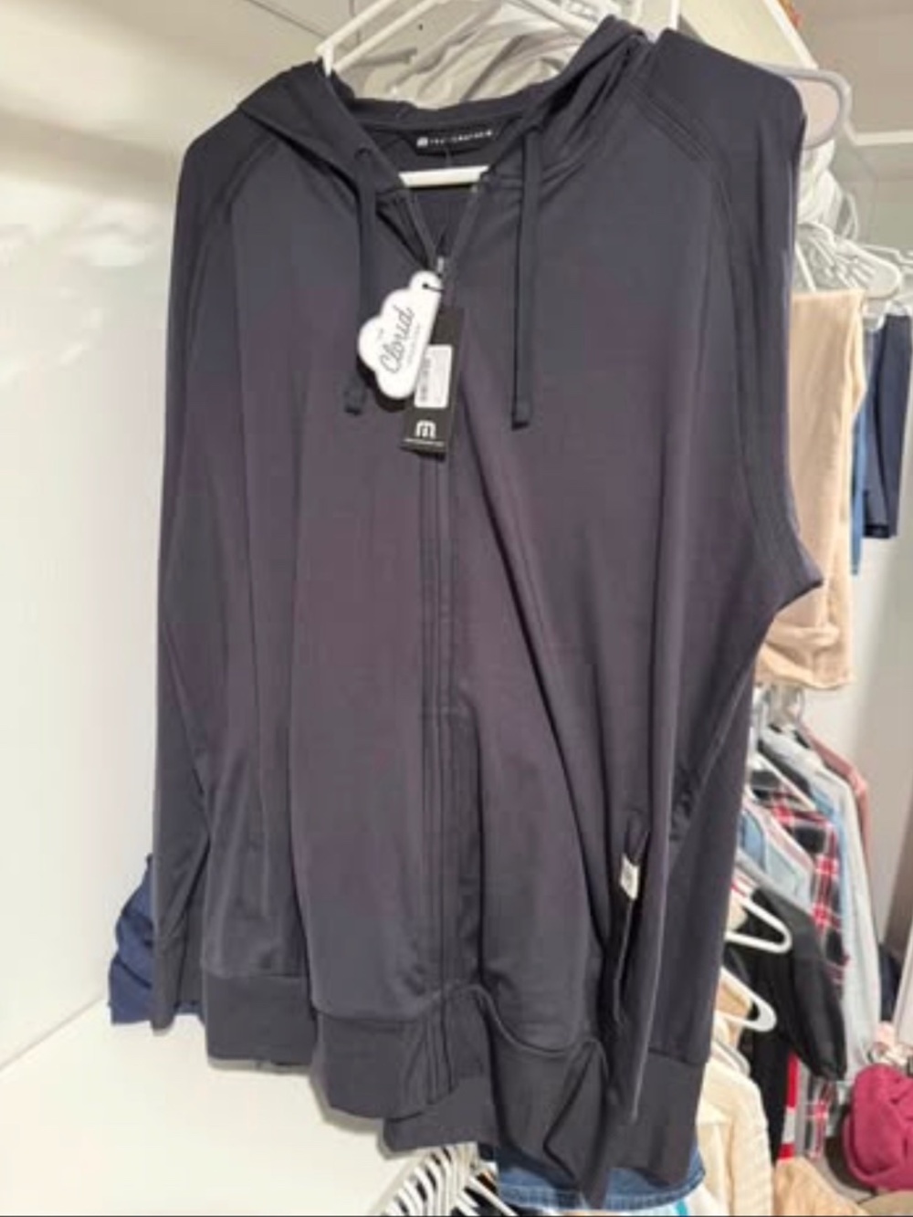 Travis Mathew Cloud full zip NWT
